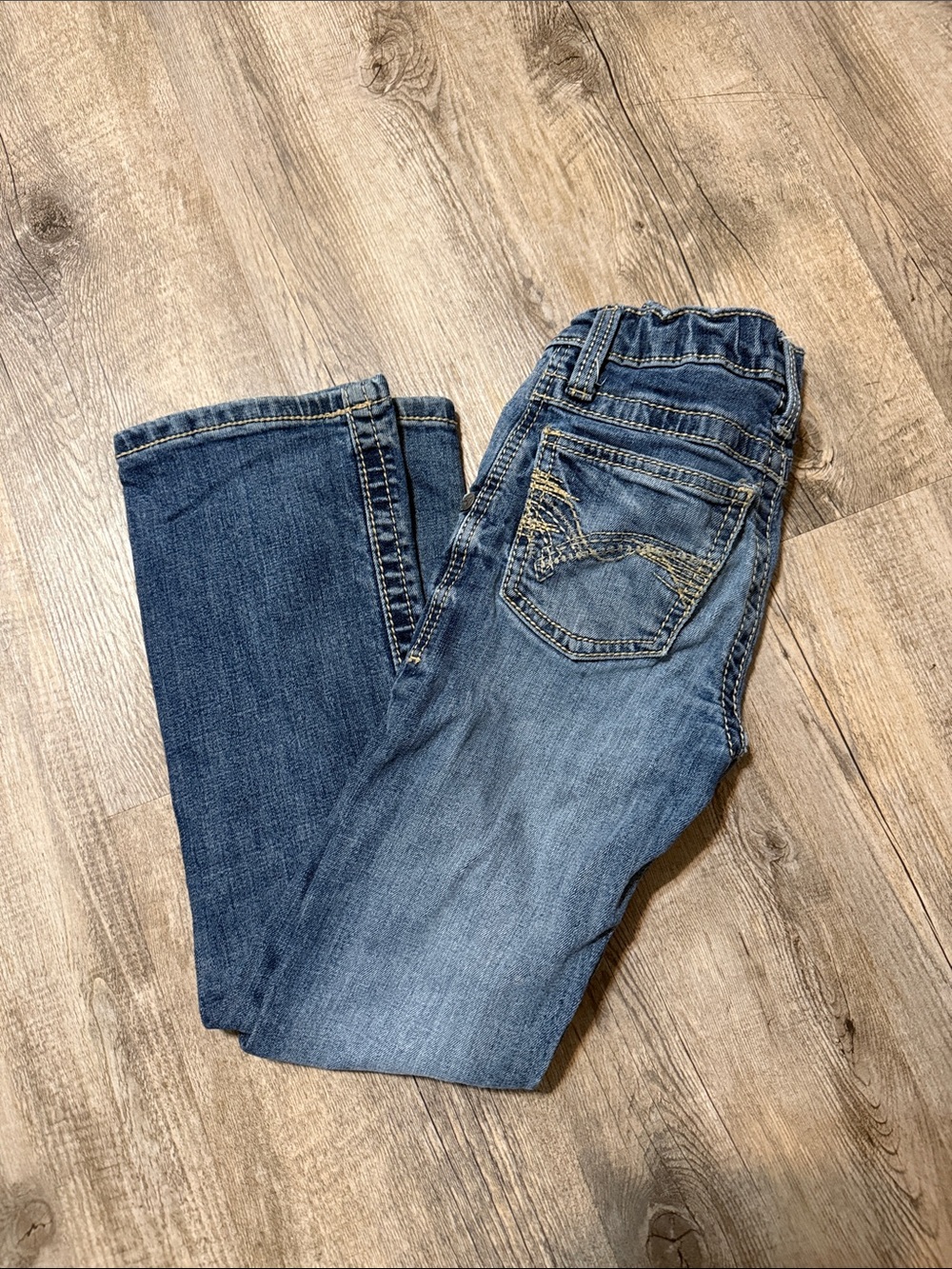 Kids Wrangler 20X jeans size 8 regular